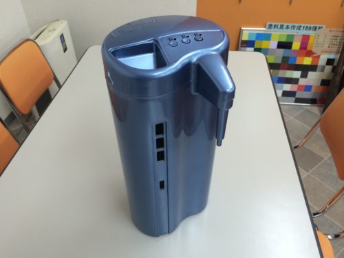 浄水器の工業塗装事例